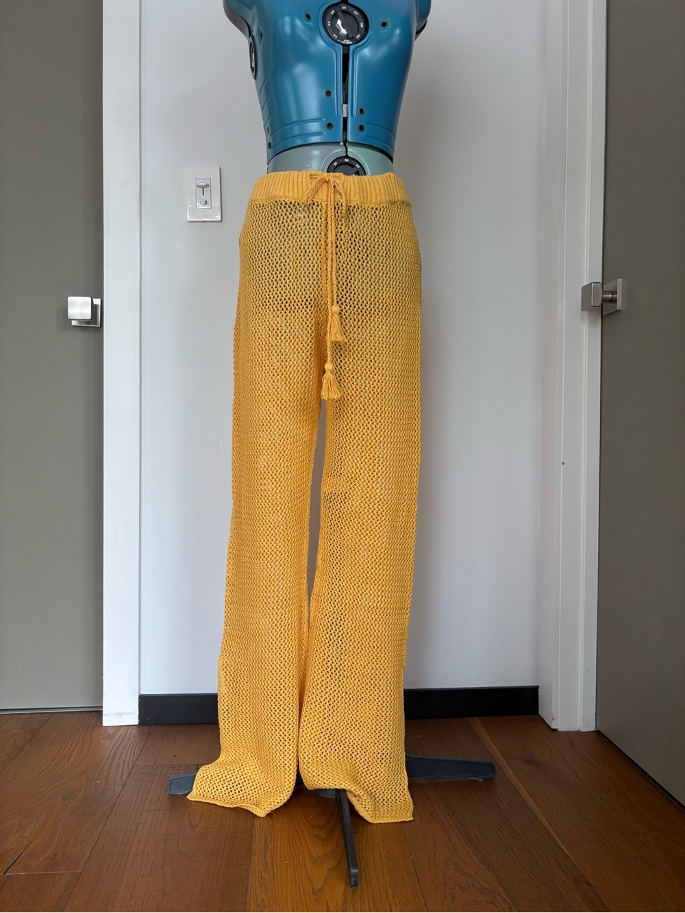 L*Space Los Cabos Sunshine Crochet Beach Cover-Up Pants L NWT